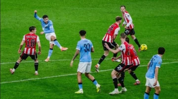 كيف يمكن متابعة أحداث مباراة مانشستر سيتي وليدز يونايتد عبر البث المباشر؟